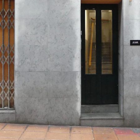 Apartament Encantador Al Centre De Vic Aptgarbi Kültér fotó