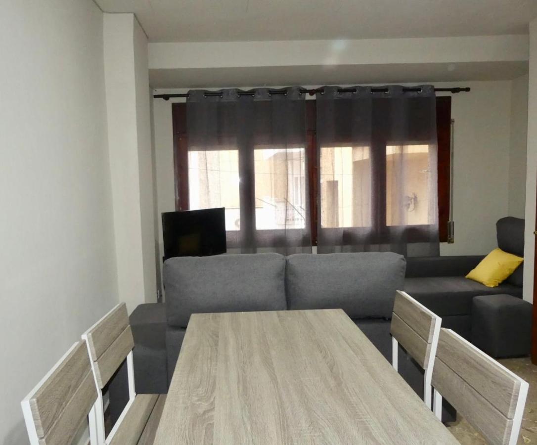 Apartament Encantador Al Centre De Vic Aptgarbi Kültér fotó