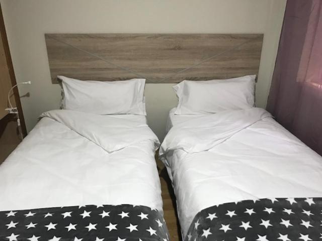 Apartament Encantador Al Centre De Vic Aptgarbi Kültér fotó